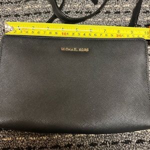 Michael Kors crossbody purse